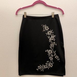 Women’s Elegant Black Floral Skirt